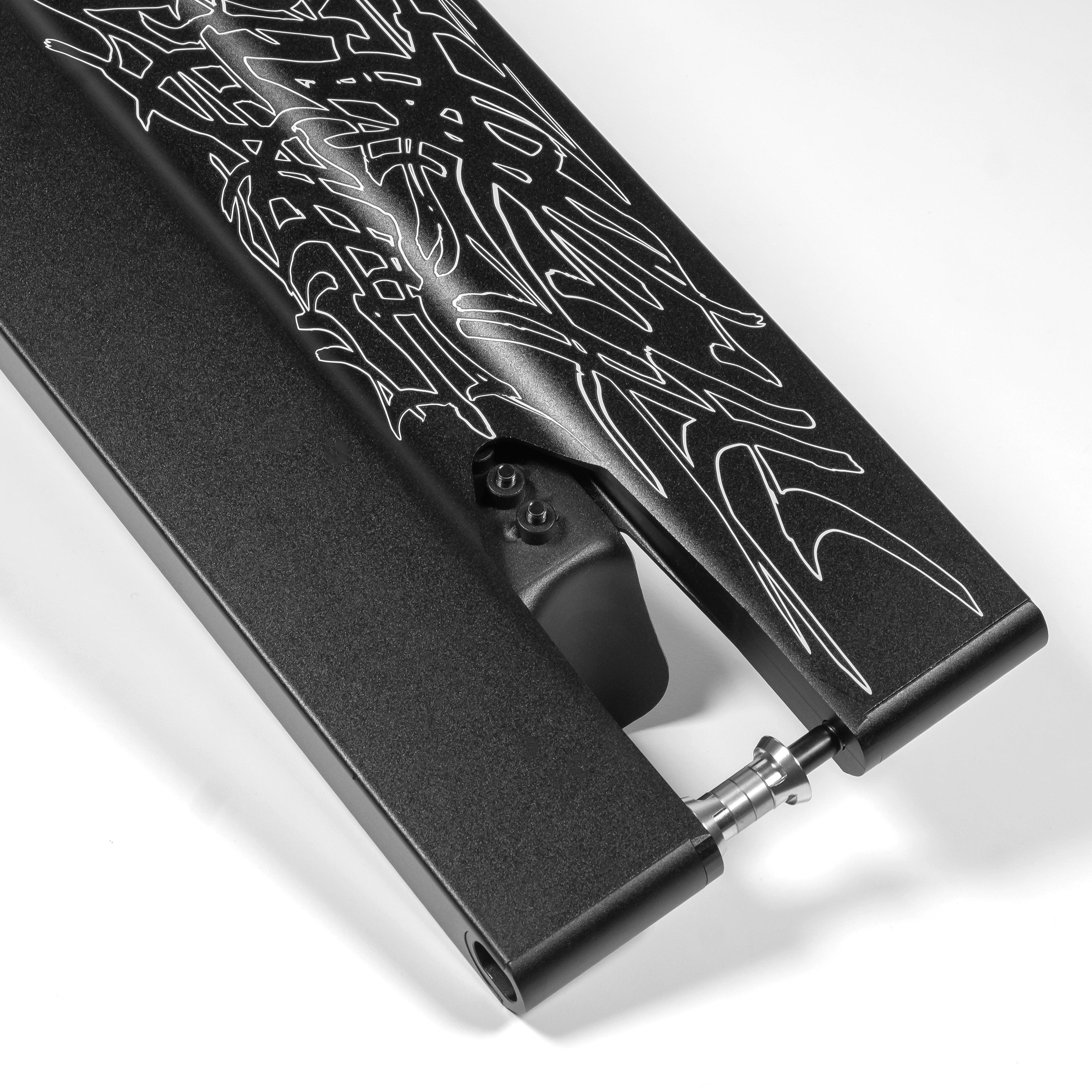 North Willow Deck 6.0" - Riley Maltais Signature - G4 Noir