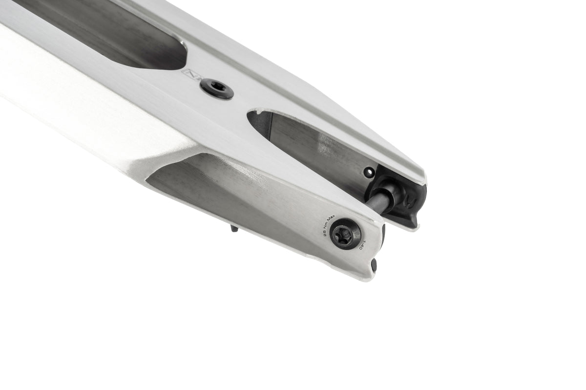 ETHIC DTC DECK PANDEMONIUM V2 Chrome Raw