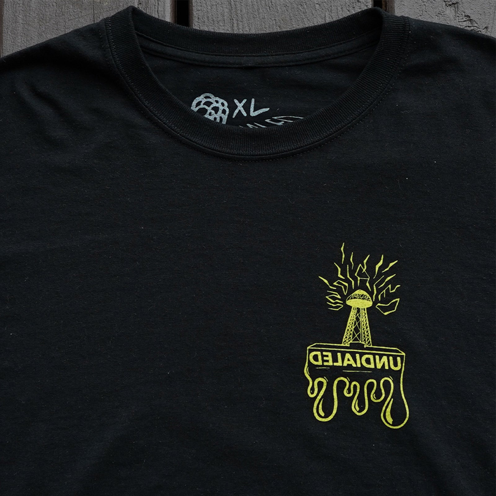 UNDIALED T-shirt Electricity