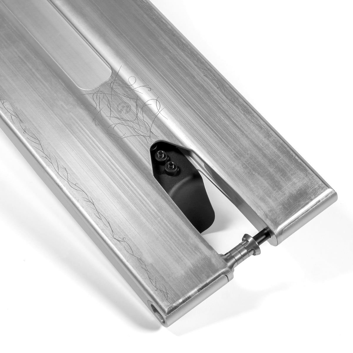 North Unity Deck 6.2" - G4 Chrome